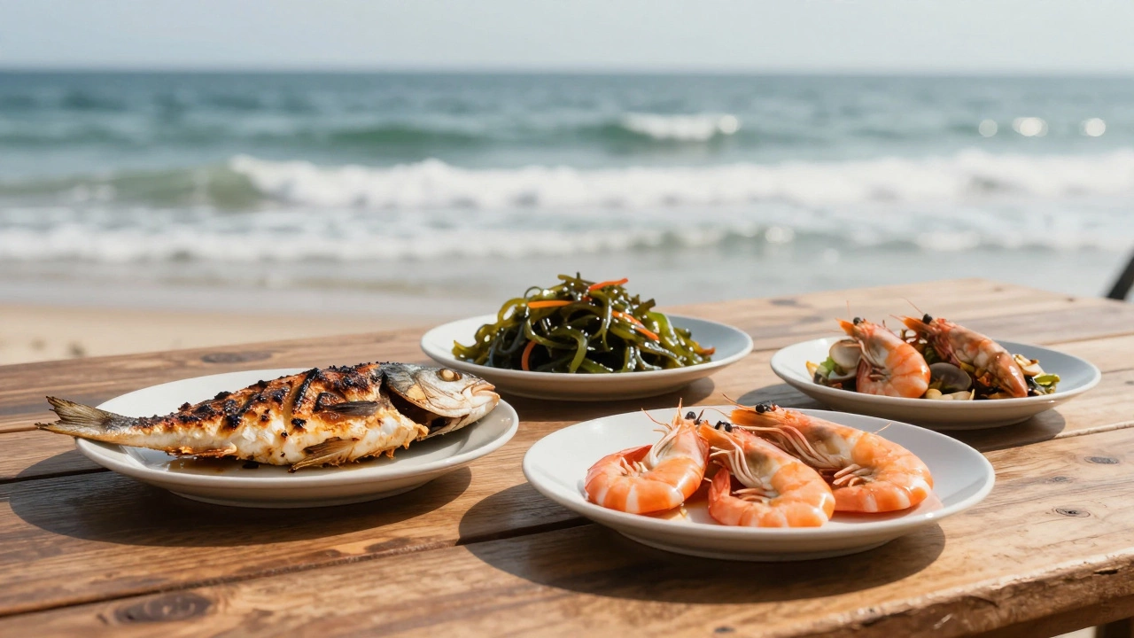 Свежие морепродукты на столе у моря для здоровья.